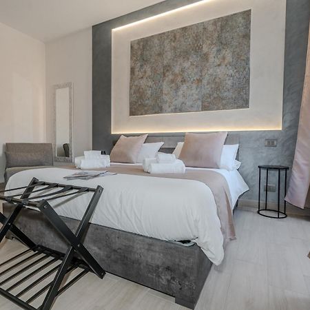 Domus Aeterna - Re Di Roma Hotel Exterior photo