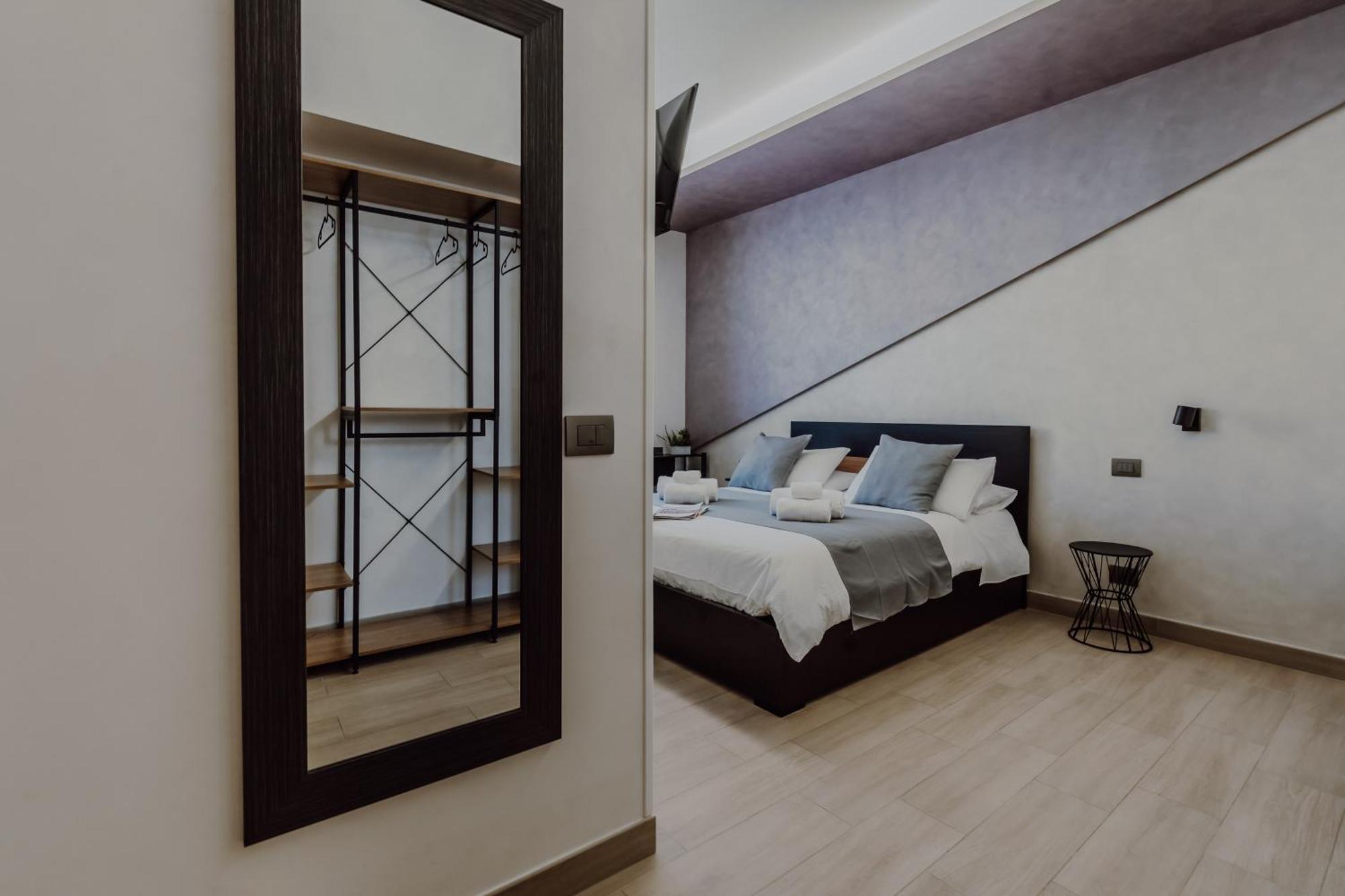 Domus Aeterna - Re Di Roma Hotel Exterior photo