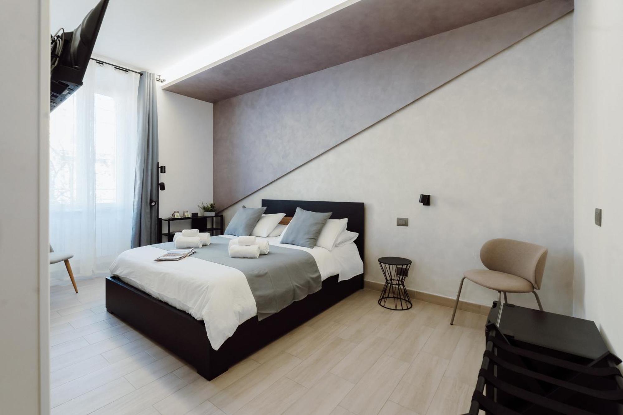 Domus Aeterna - Re Di Roma Hotel Exterior photo